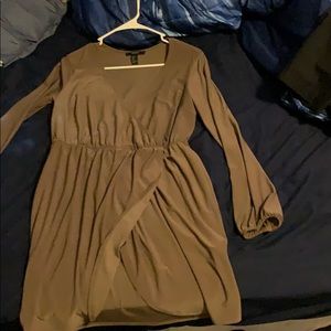 FOREVER 21 💥 tan long sleeve dress